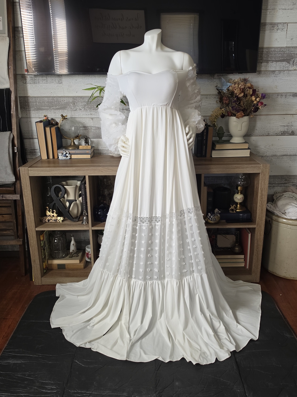 Midorn Dress with Puff Sleeves